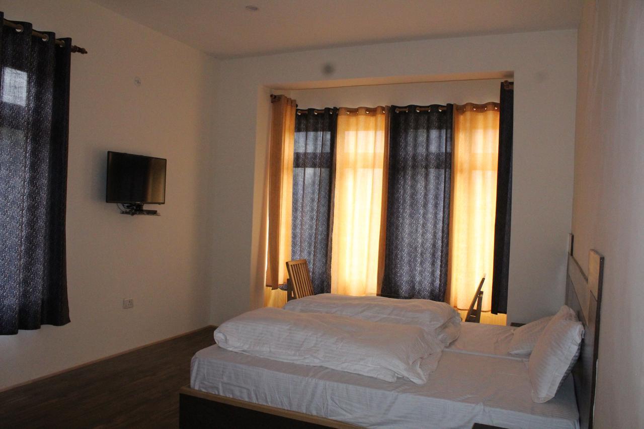 Hotel Kasdar Ladakh Leh Buitenkant foto